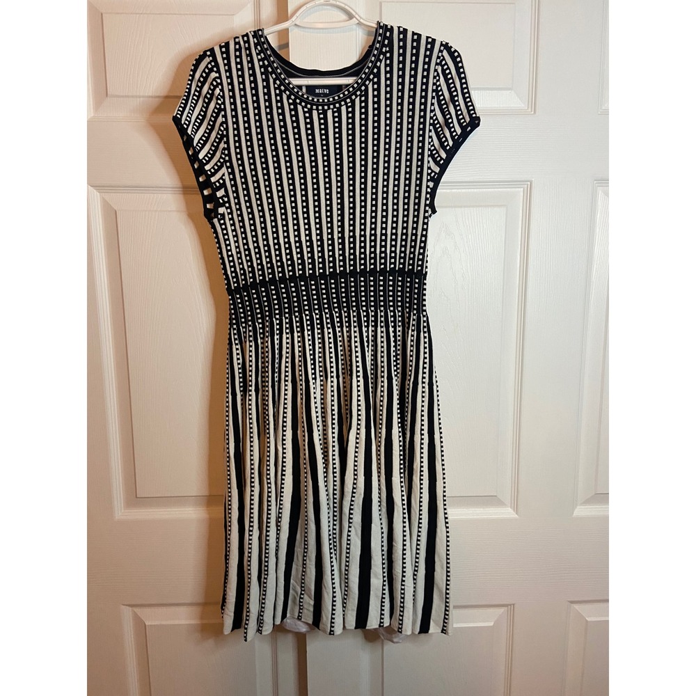 Maeve Anthropologie Black White Striped Knit Fit Flare Dress Large Short Sleeve